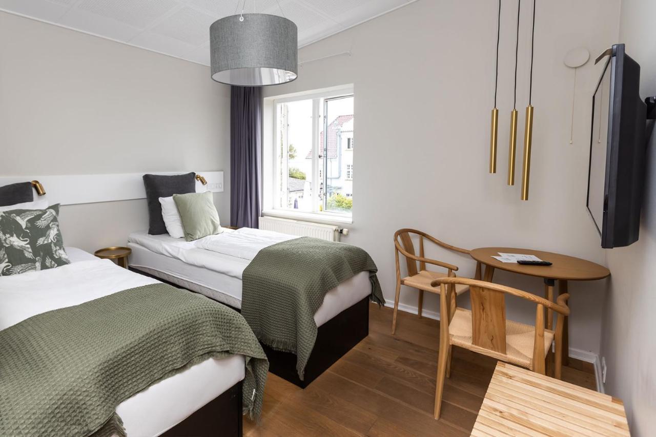 קלונדבורג Strandhotel Rosnaes מראה חיצוני תמונה